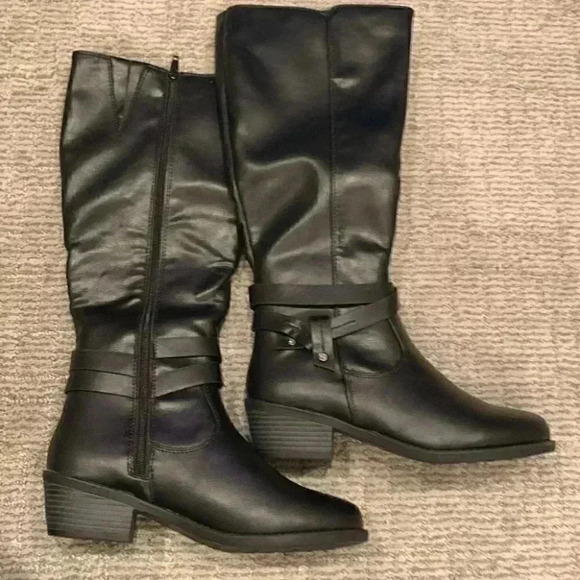 Easy Street Anissa Boot - Black - Picture 6 of 7